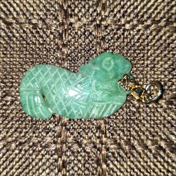 Vintage Hand Carved Double Sides Genuine Green Jade Dragon-Koi Pendant - Picture 8 of 15